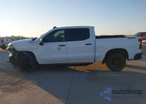 2020 Chevrolet Silverado 1500 4Wd Short Bed Lt Trail Boss z USA, uszkodzony, nr VIN 3GCPYFEDXLG270469